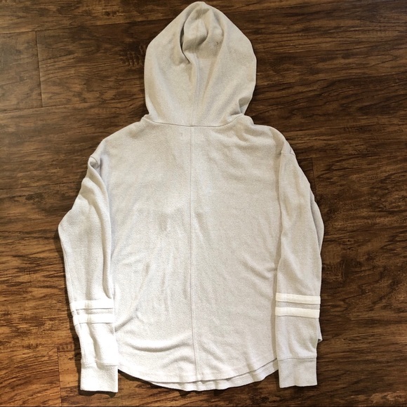 Hollister Hoodie - Picture 2 of 4